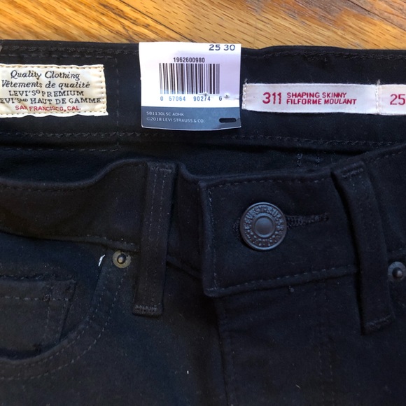 Levi’s 311 size 25/30 BNWT shaping skinny tummy slimming mid-rise - Picture 4 of 5